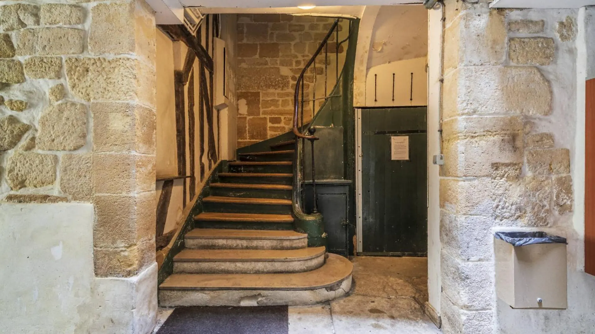 Loft Beaubourg - Marais * Paris